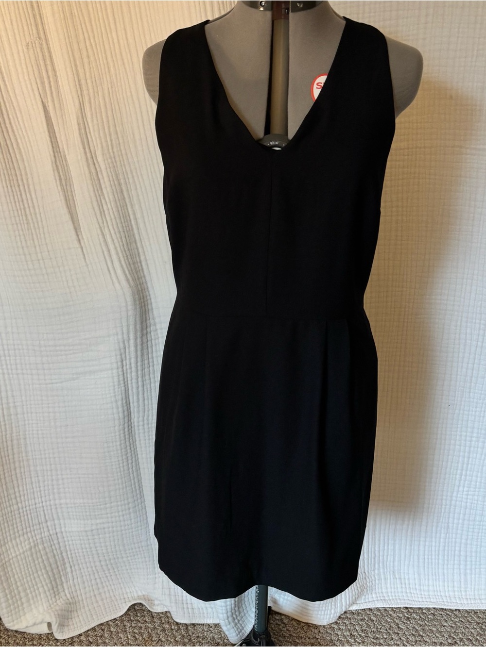 Banana Republic Black Sleeveless V-Neck Mini Dress